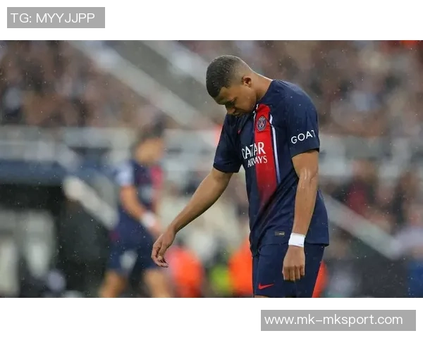 小埃梅里客串右后卫表现优异有望成为阿什拉夫的有力替补